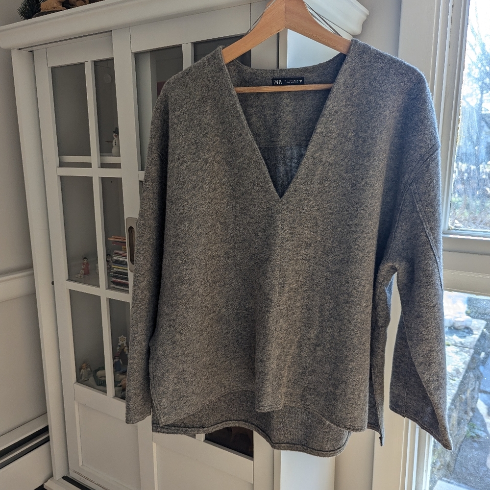 Zara bell-sleeve sweater, size L